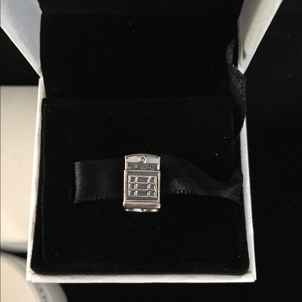 NEW AUTHENTIC PANDORA LONDON TELEPHONE BOOTH